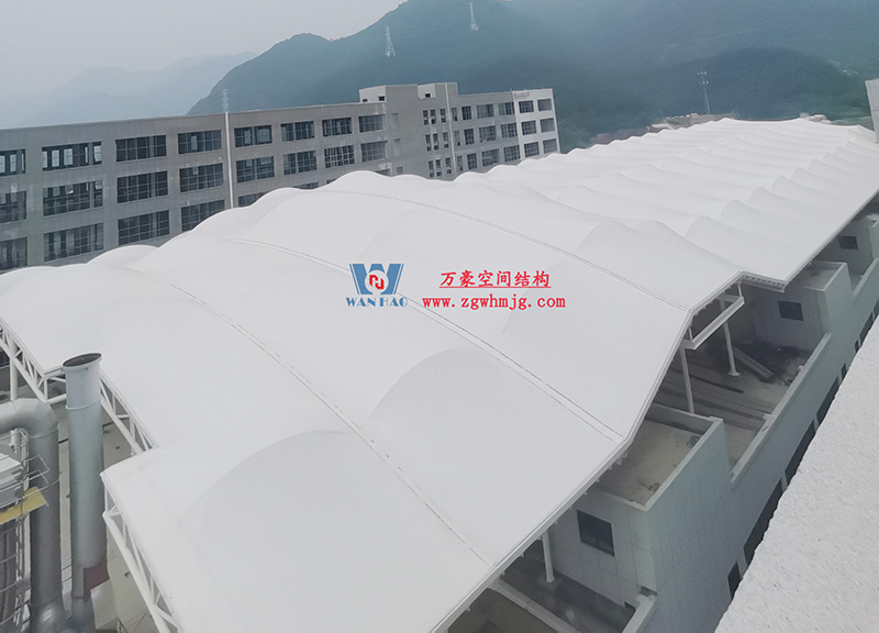 浙江真愛毯業(yè)科技有限公司廠房三屋面膜結(jié)構(gòu)工程完工大吉！