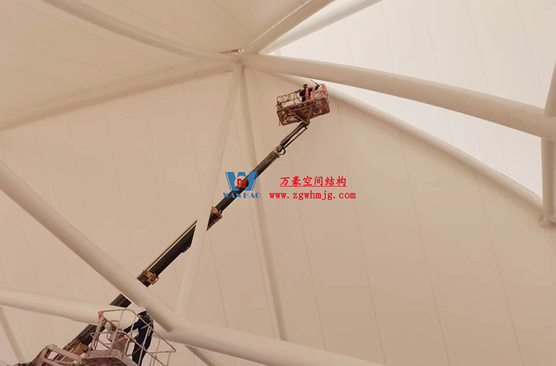 陜西定邊馬蓮灘沙漠公園鋼膜結(jié)構(gòu)工程“奮力快跑”，工程“進(jìn)度條”刷新了!