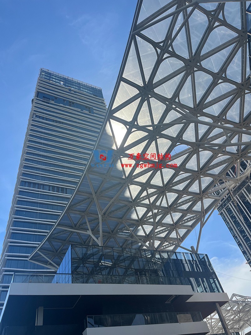 縱使烈日炎炎，腳步從未止歇！海南這個ETFE氣枕膜項目施工進度有最新消息