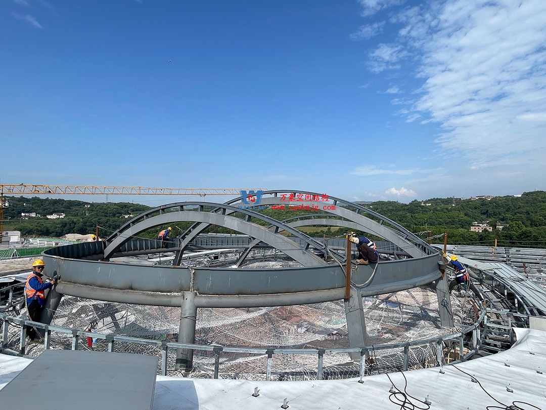 重慶東站站房正在加速建設(shè)，全力繪就項目新篇章