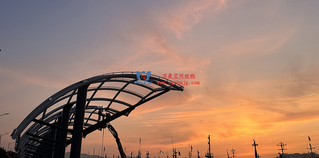 全面加速建設，創(chuàng)建優(yōu)質精品工程