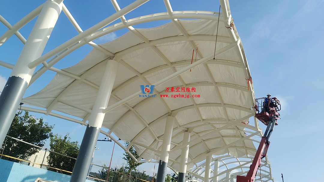 全面加速建設，創(chuàng)建優(yōu)質精品工程