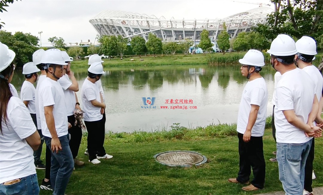 標(biāo)桿引領(lǐng)，智啟未來——萬豪集團(tuán)營銷、設(shè)計(jì)與技術(shù)骨干共赴無錫奧體中心，現(xiàn)場觀摩學(xué)習(xí)解鎖“創(chuàng)新密碼”